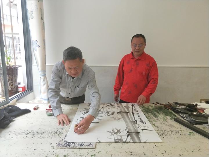 吴林德,字山雨 斋名师竹园 著名国画家,广西柳州人,现家居山水桂林