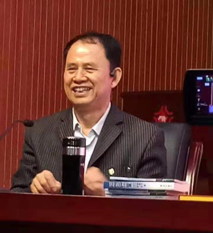 【都市头条向幸福出发编辑部】第1021期 李炳天将军《边防•家乡》之四十三 《首都机场的夜》(图3)