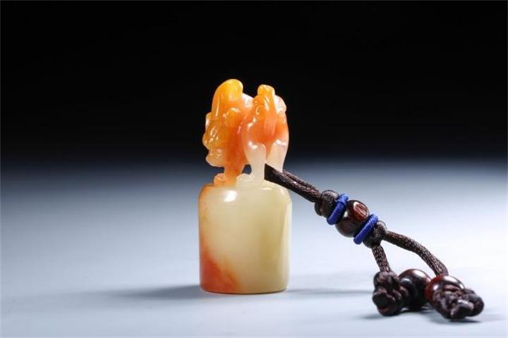 清代 以敬作 寿山石 麒麟鈕印章 極細工 置物擺件 古賞物 中国