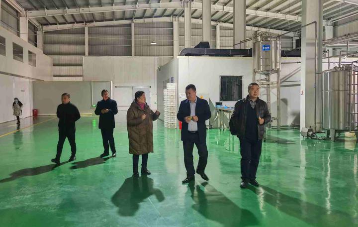 韩国新华报社副社长李峰到安龙县考察刺梨产业_韩国_新闻_华人头条